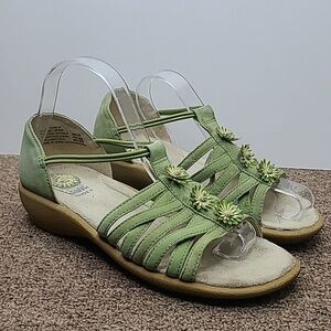 Earth Shoes Muse Green Floral Leather Sandals Sz 8.5
